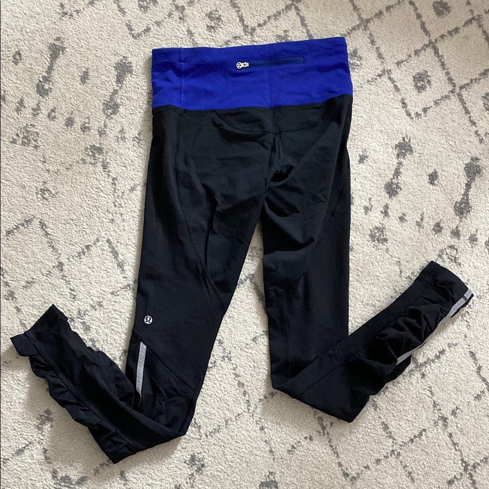Lululemon Running high waist leggings reflective seams size 6
